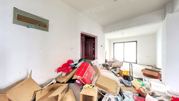 大自然滨江花园二手房实景图