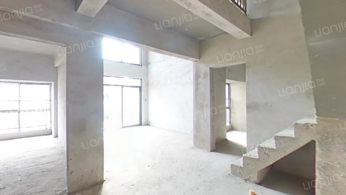 山水天城二手房实景图