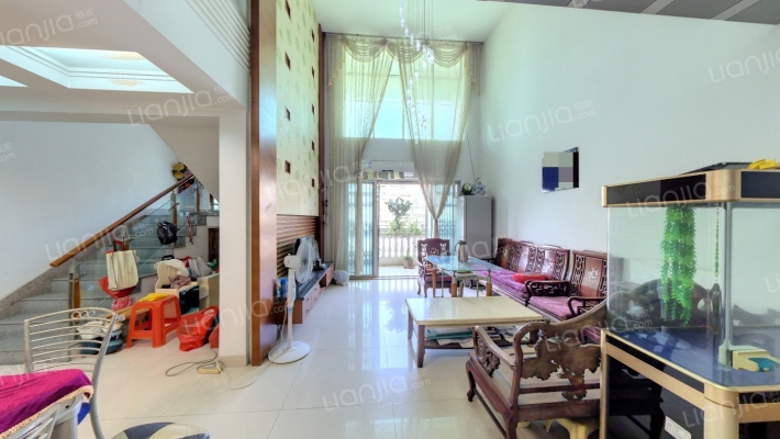 东怡新区东景园二手房实景图