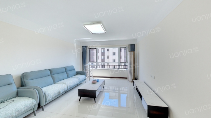 保利罗兰A3区二手房实景图