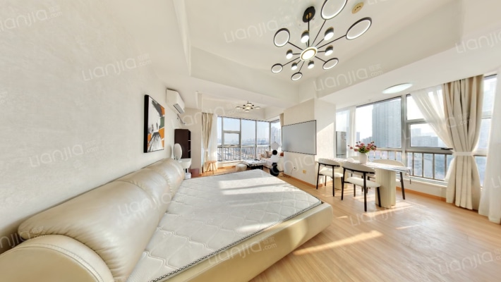 铂悦公寓二手房实景图