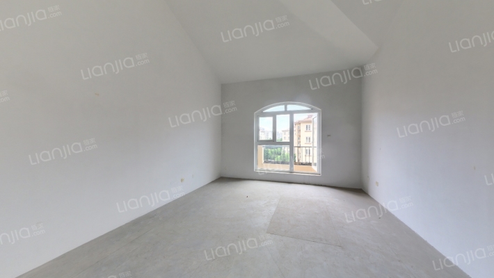 平度万科四季花城二手房实景图