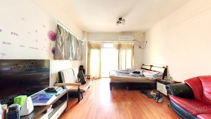 在水一方二手房实景图