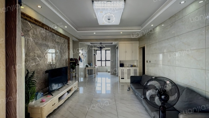 金威长岭嘉园二手房实景图