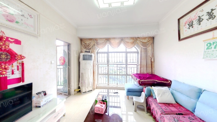 金莎蓝湾二手房实景图