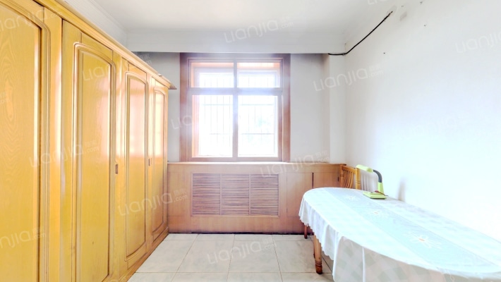 东花园大楼二手房实景图