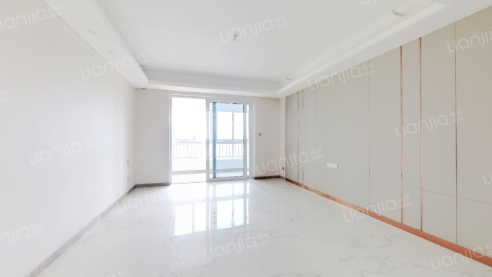 钰龙旭辉半岛礼园二手房实景图