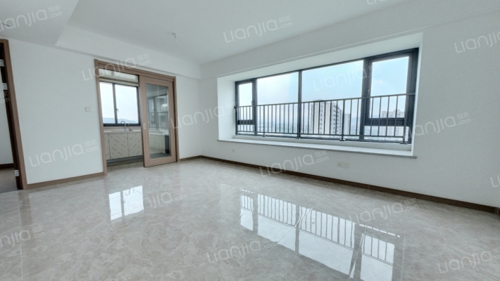 临望宸府二手房实景图