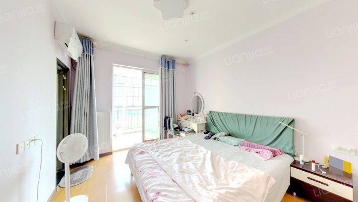 中泰花园二手房实景图