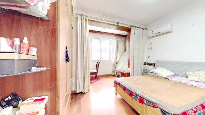 鲁巷科技苑二手房实景图