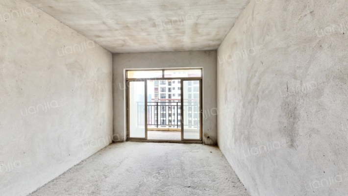 泰城幸福里二手房实景图