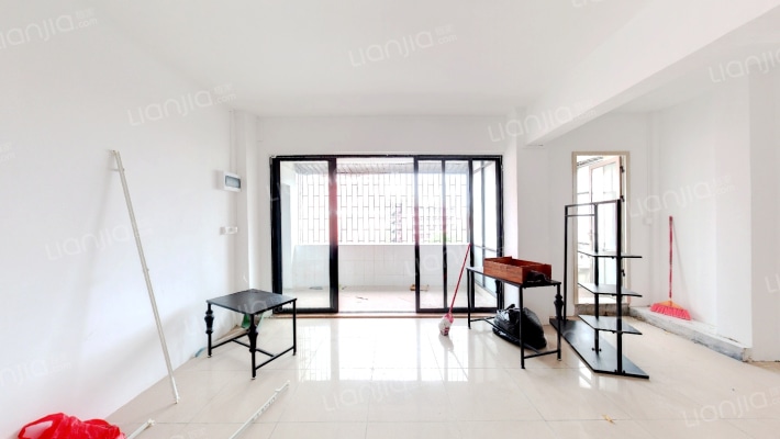 农校宿舍小区二手房实景图