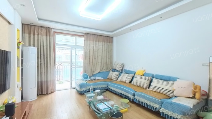 坤泰名居二手房实景图