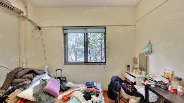 月半湾青年公寓二手房实景图