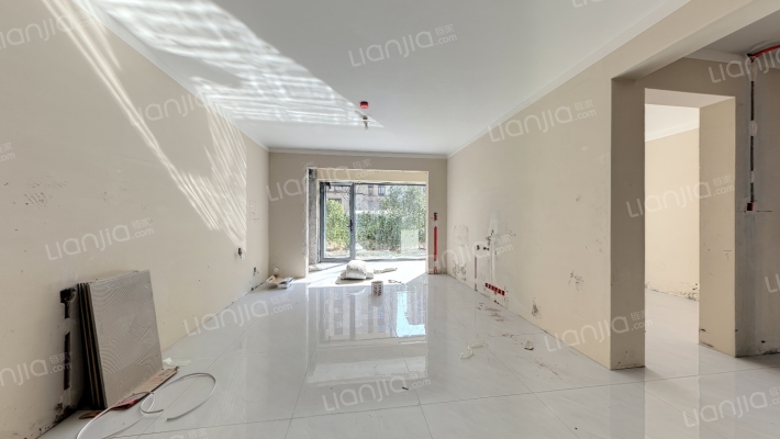 中梁龙玺台二手房实景图