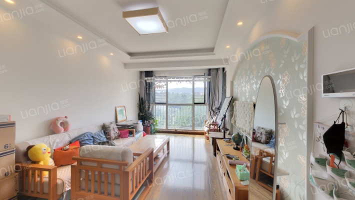 亿达春田馥园二手房实景图