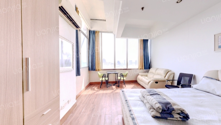 江南摩尔东区二手房实景图