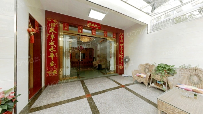 东郊别墅二手房实景图