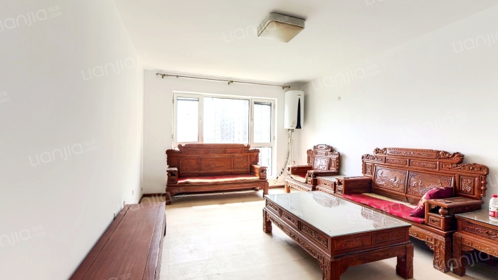 三利中和城一期四居室 带装修满二年无尾款采光充足-客厅