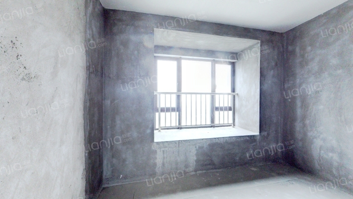 嘉品华庭二手房实景图