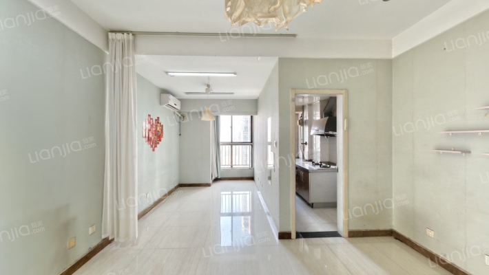 赛高街区二手房实景图