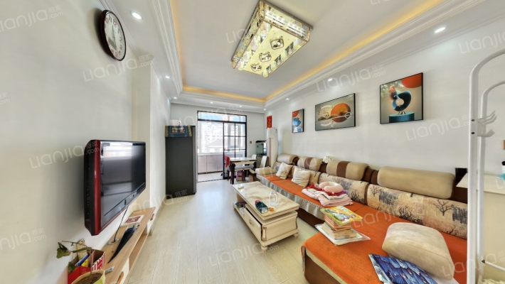 阿尔滨家属楼二手房实景图