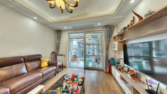 蓝天水岸二手房实景图