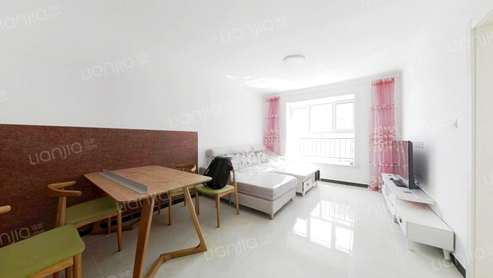 名流美域 朝南两居两居室 采光好 持续强-客厅