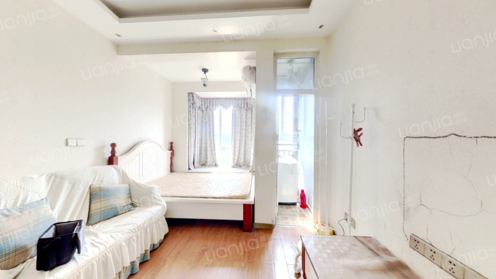 西城首座二手房实景图