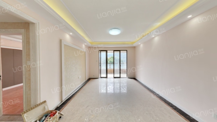 贵富苑二手房实景图