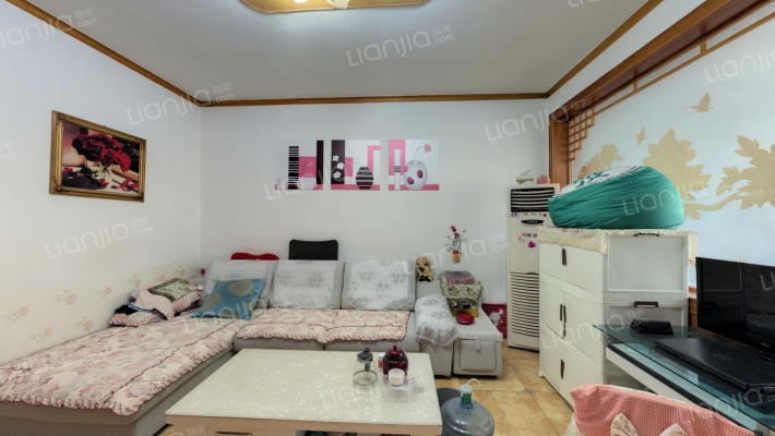 看守所家属院二手房实景图