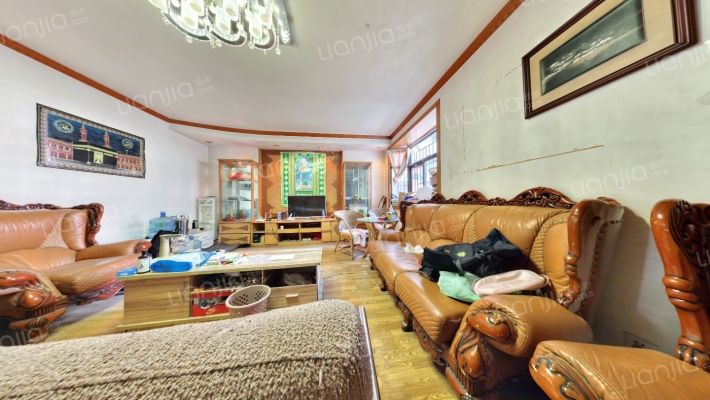 金实小区鑫实园二手房实景图
