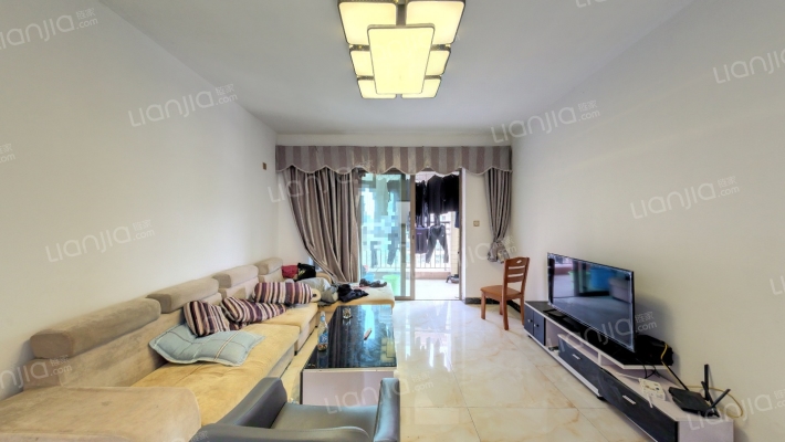 剑桥郡5区睿爵二手房实景图