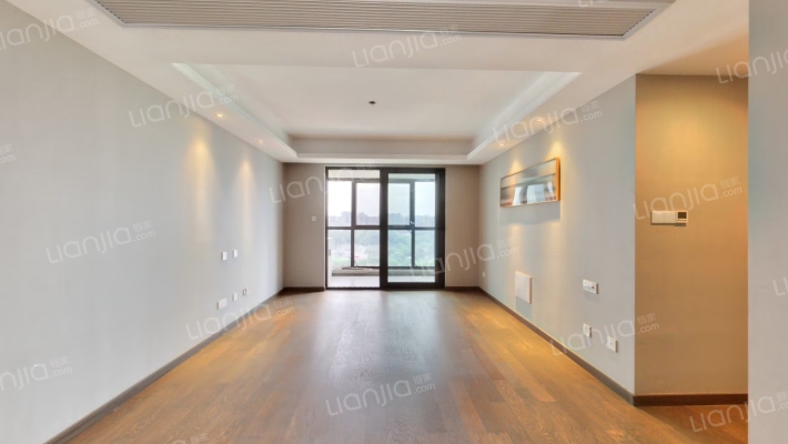 翡翠天际二手房实景图