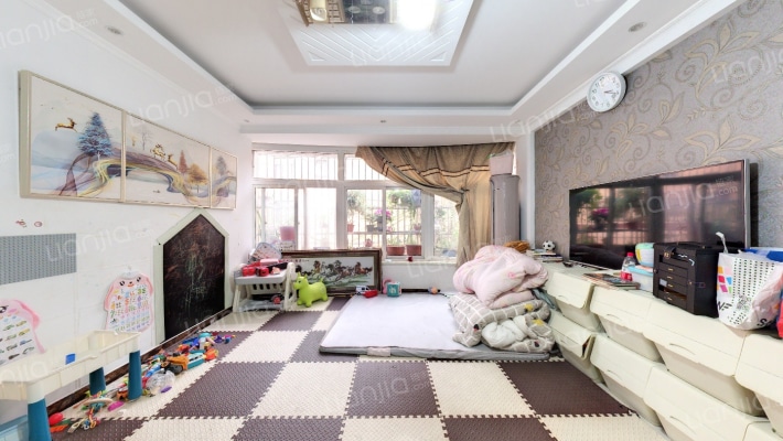 蓝天公寓二手房实景图