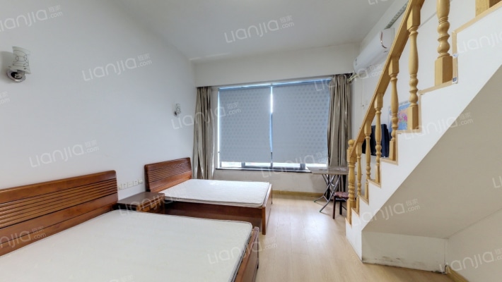 鼓楼广场二手房实景图