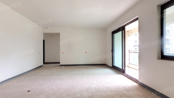 荣盛锦绣南山C区二手房实景图