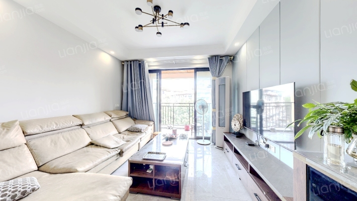 融汇半岛香缇卡纳二期二手房实景图