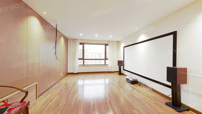 亚泰华府二手房实景图