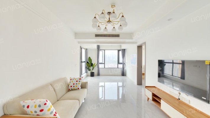 世茂璀璨天城月麓二手房实景图