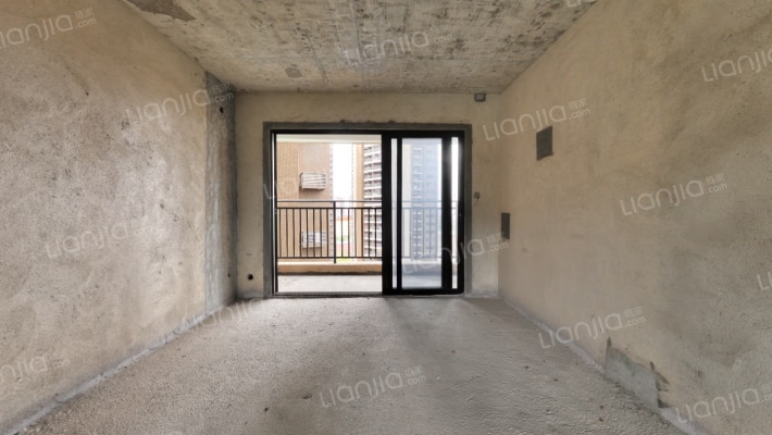 龙光·玖榕府二手房实景图