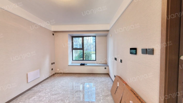 融创宸阅和鸣二手房实景图