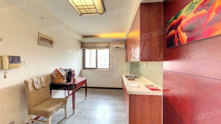 山水花苑二手房实景图