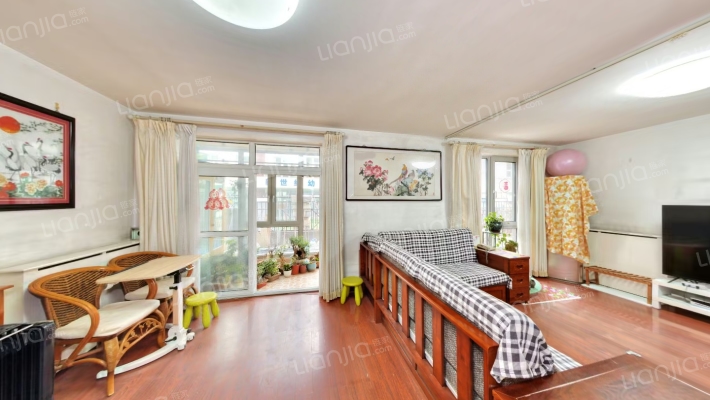 临镜苑二手房实景图