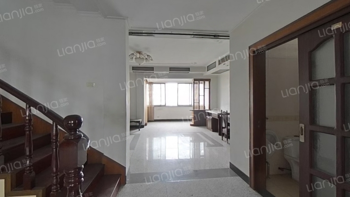 金正花园二手房实景图