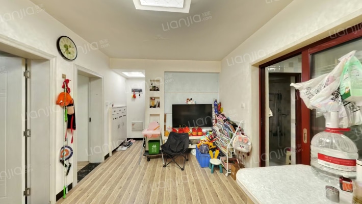 新民小区二手房实景图