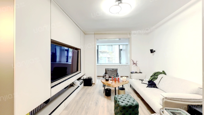 螺峰街77号院二手房实景图