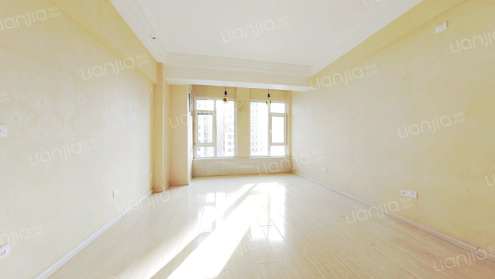 亿龙国际公寓二手房实景图