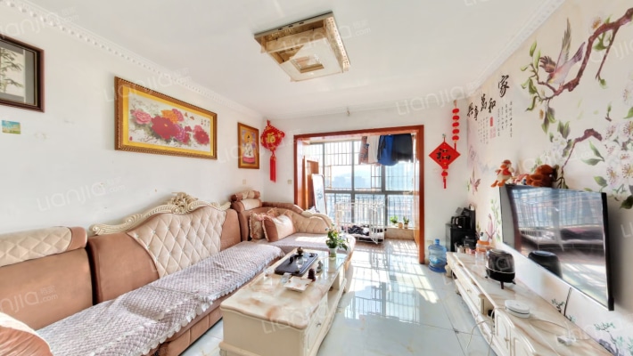 翡翠华庭二手房实景图