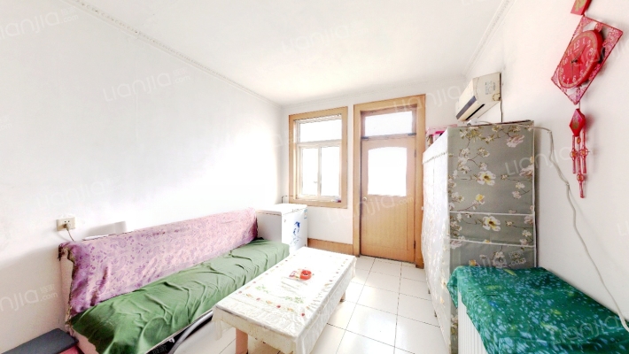 新兴小区二手房实景图